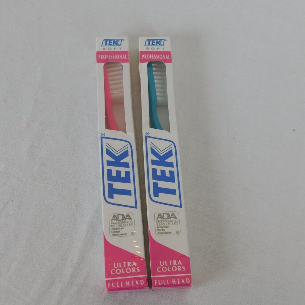 Tek Lot of 2 Toothbrush Professional Soft Ultra Colors Full Head Blue Pink 1991